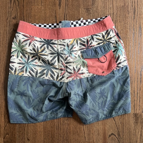 Vans board shorts - Picture 3 of 6